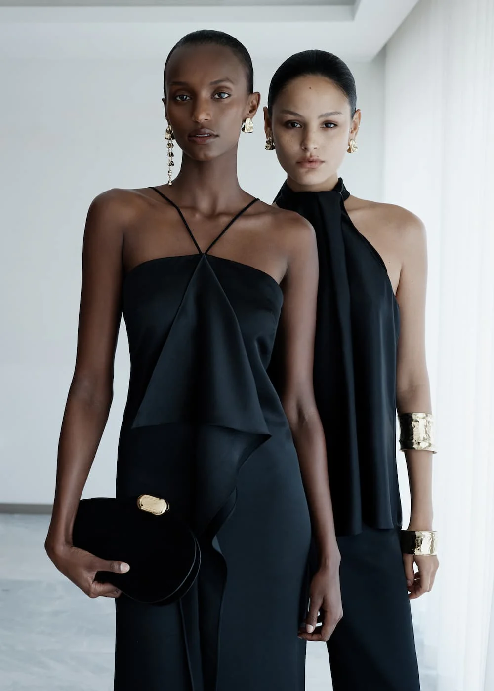 BLACK CZ OVAL SUEDE CLUTCH - Image 3
