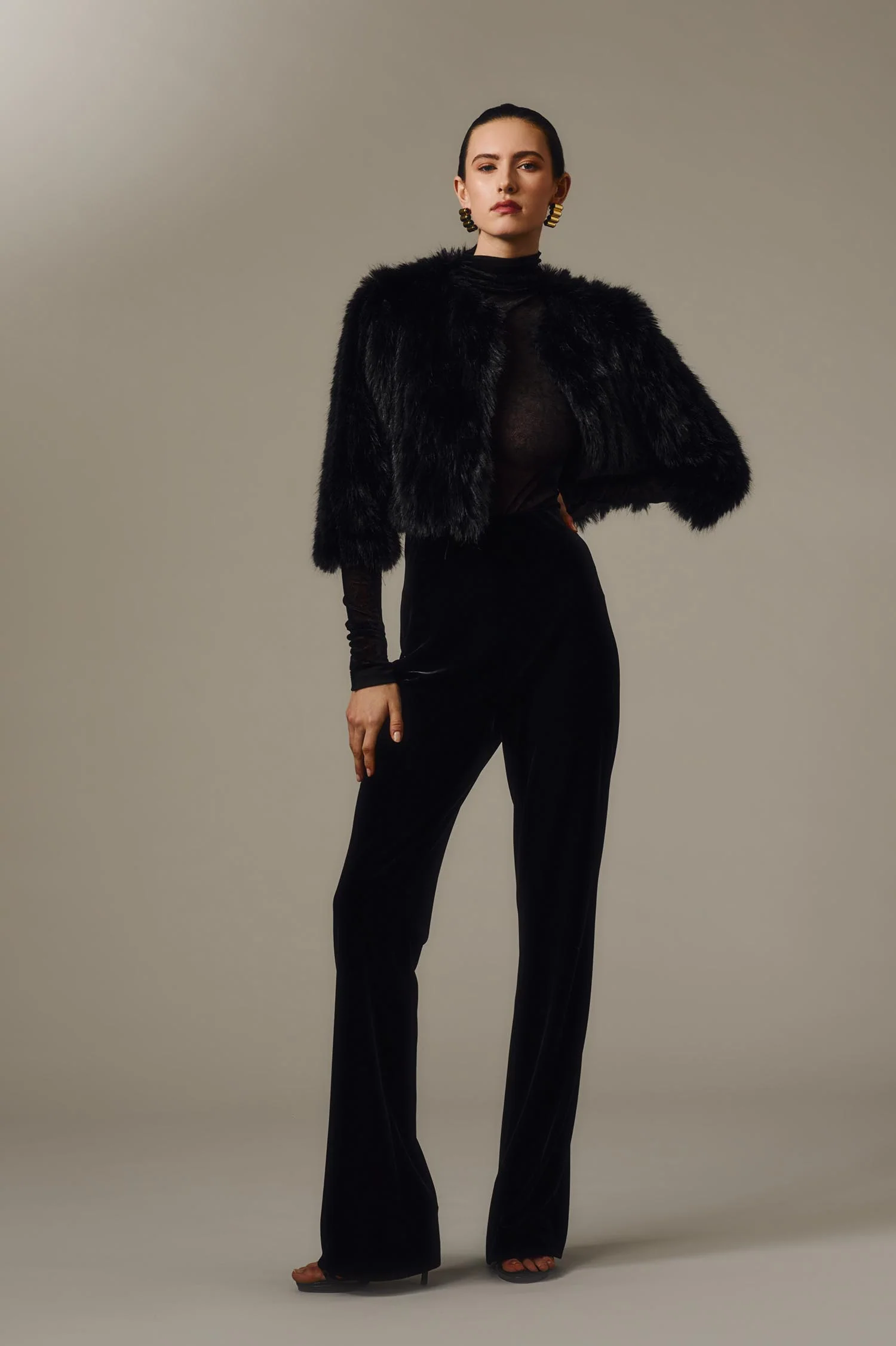 BLACK PIUMA FUR BOLERO - Image 5