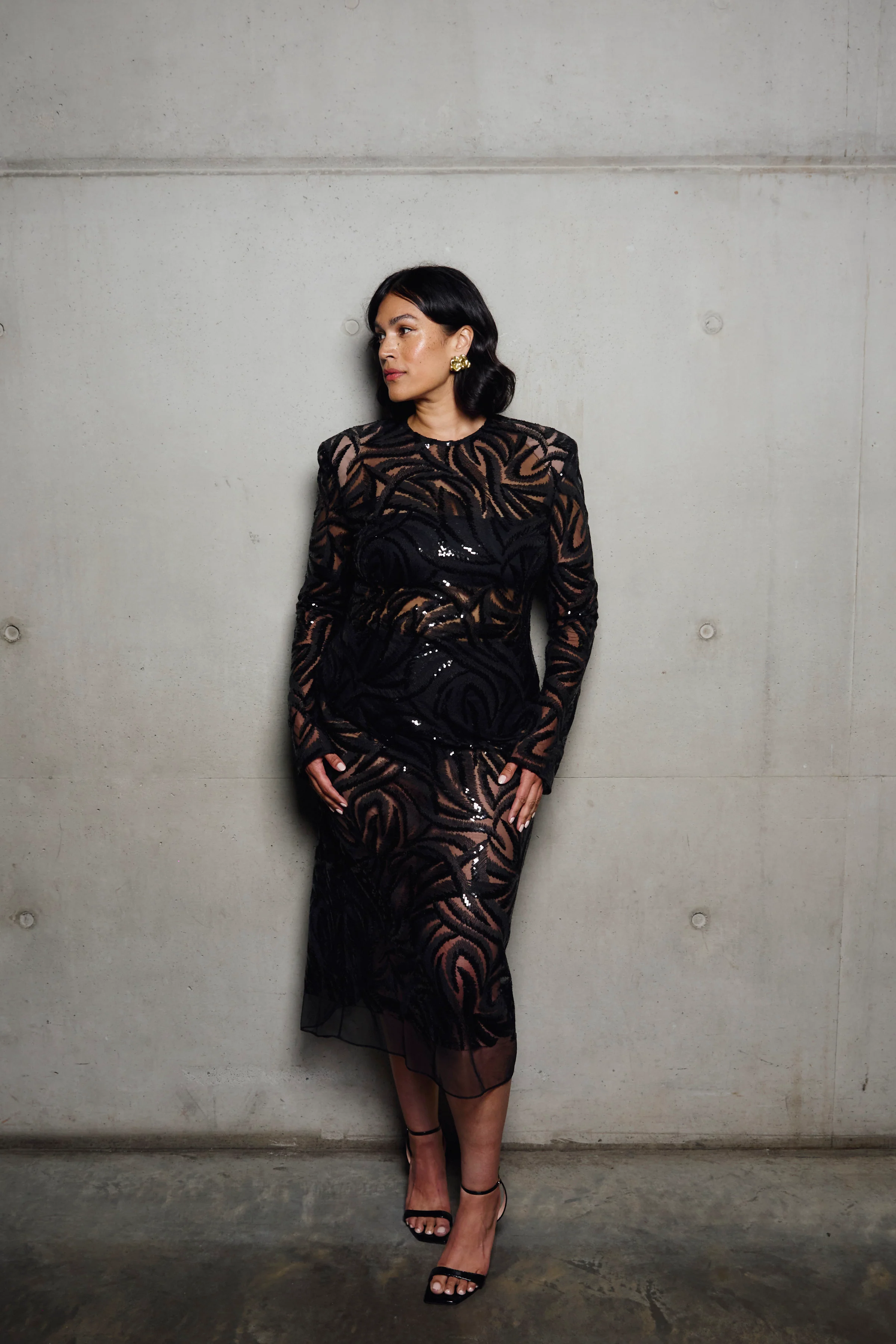 BLACK SWIRL SEQUIN LONG SLEEVE MIDI DRESS - Image 6