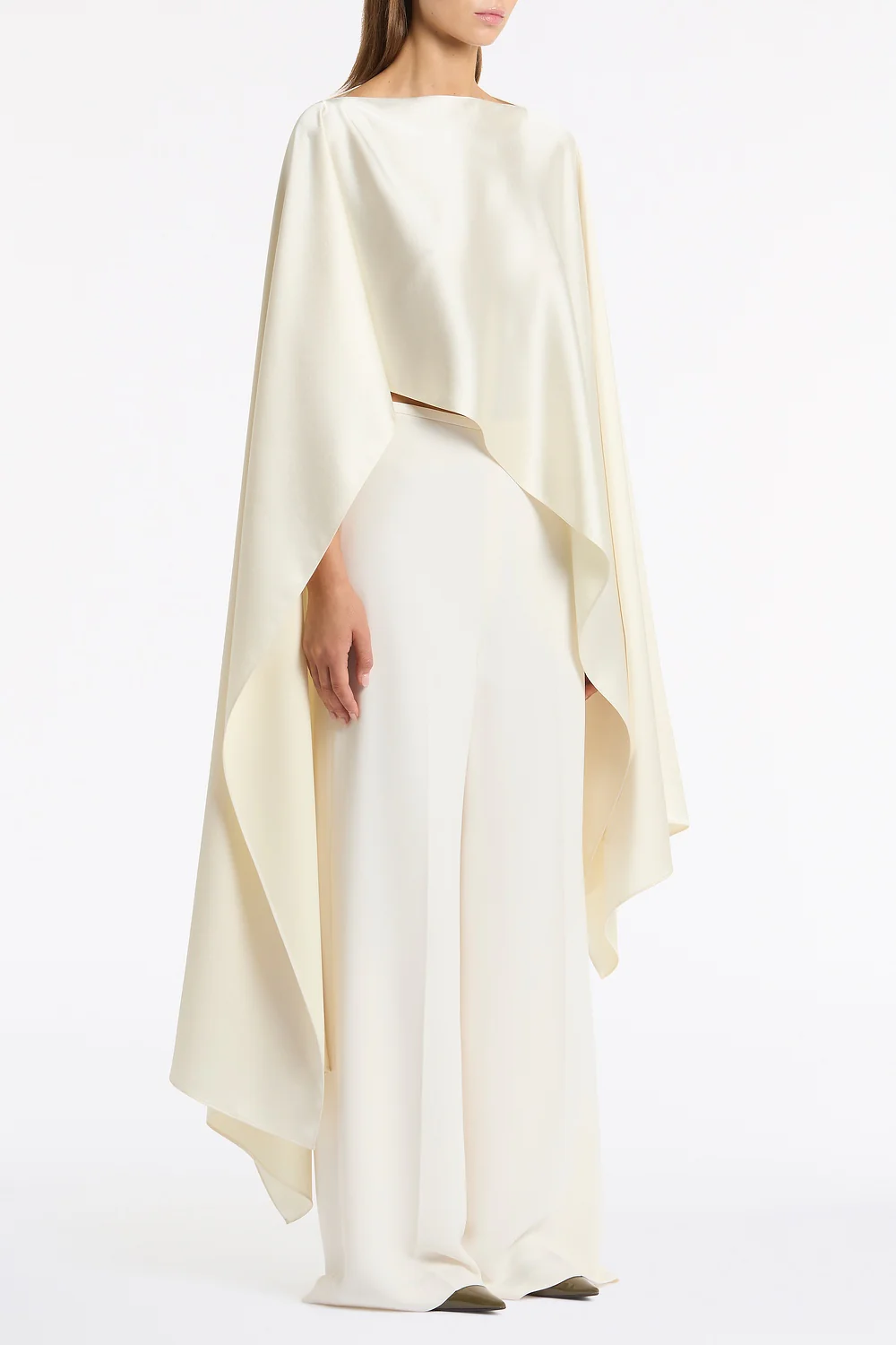 IVORY SATIN CAPE - Image 2