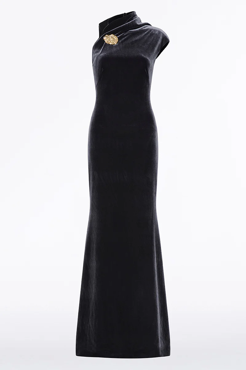MIDNIGHT VELVET BUTTON GOWN - Image 5