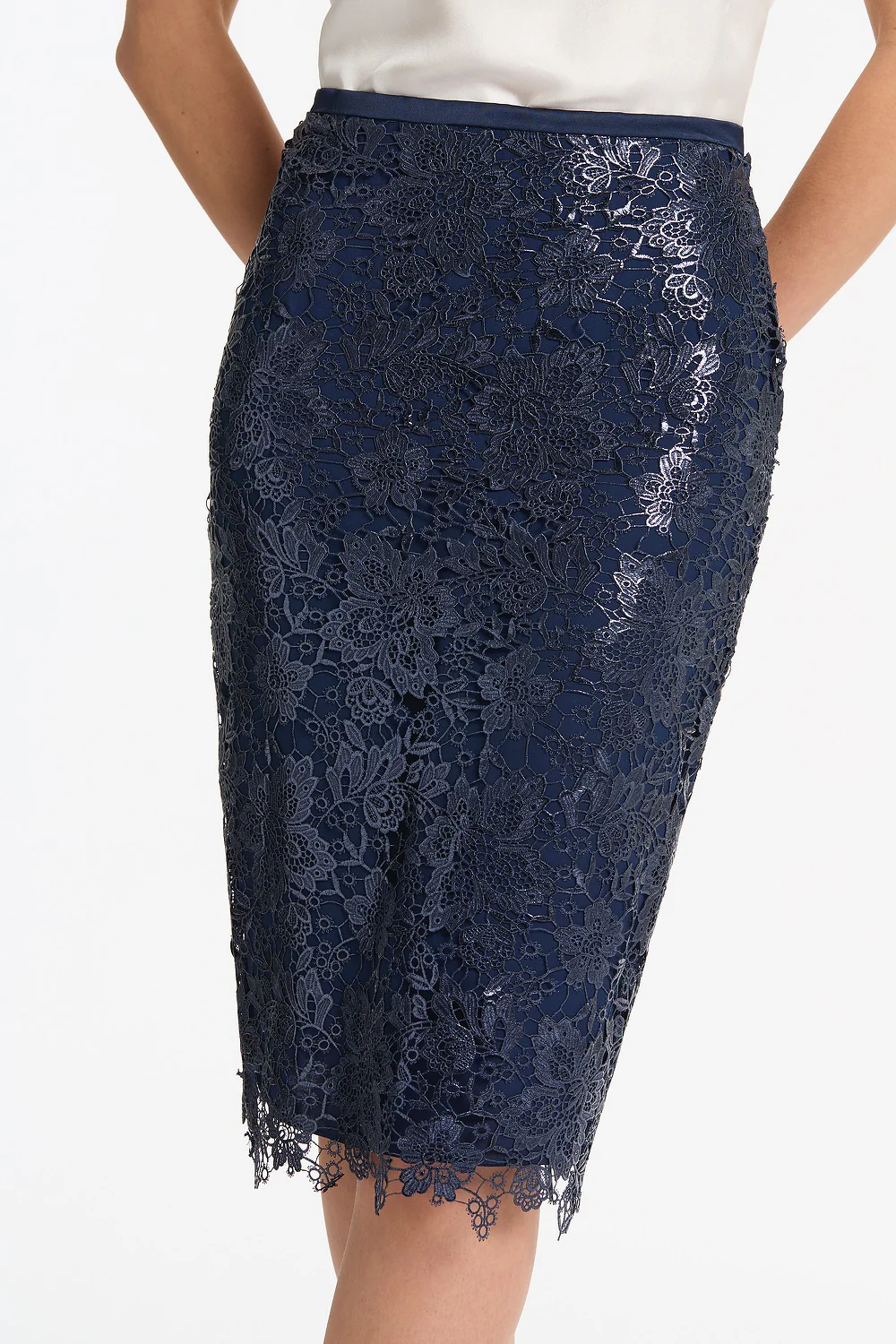 NAVY FOILED LACE PENCIL SKIRT - Image 4