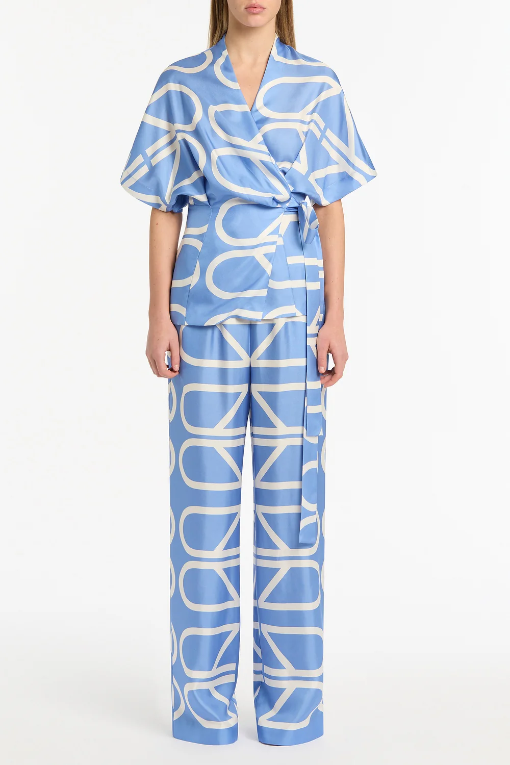 PACIFIC BLUE AND IVORY GRID SILK RELAXED WRAP TOP