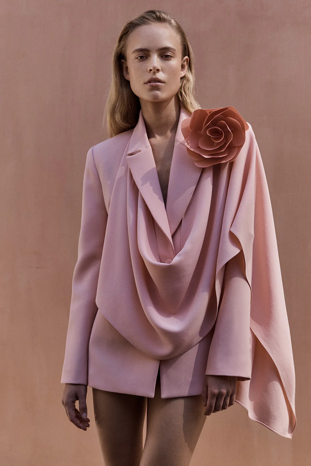 PALE ROSE FIORE BROOCH - Image 3