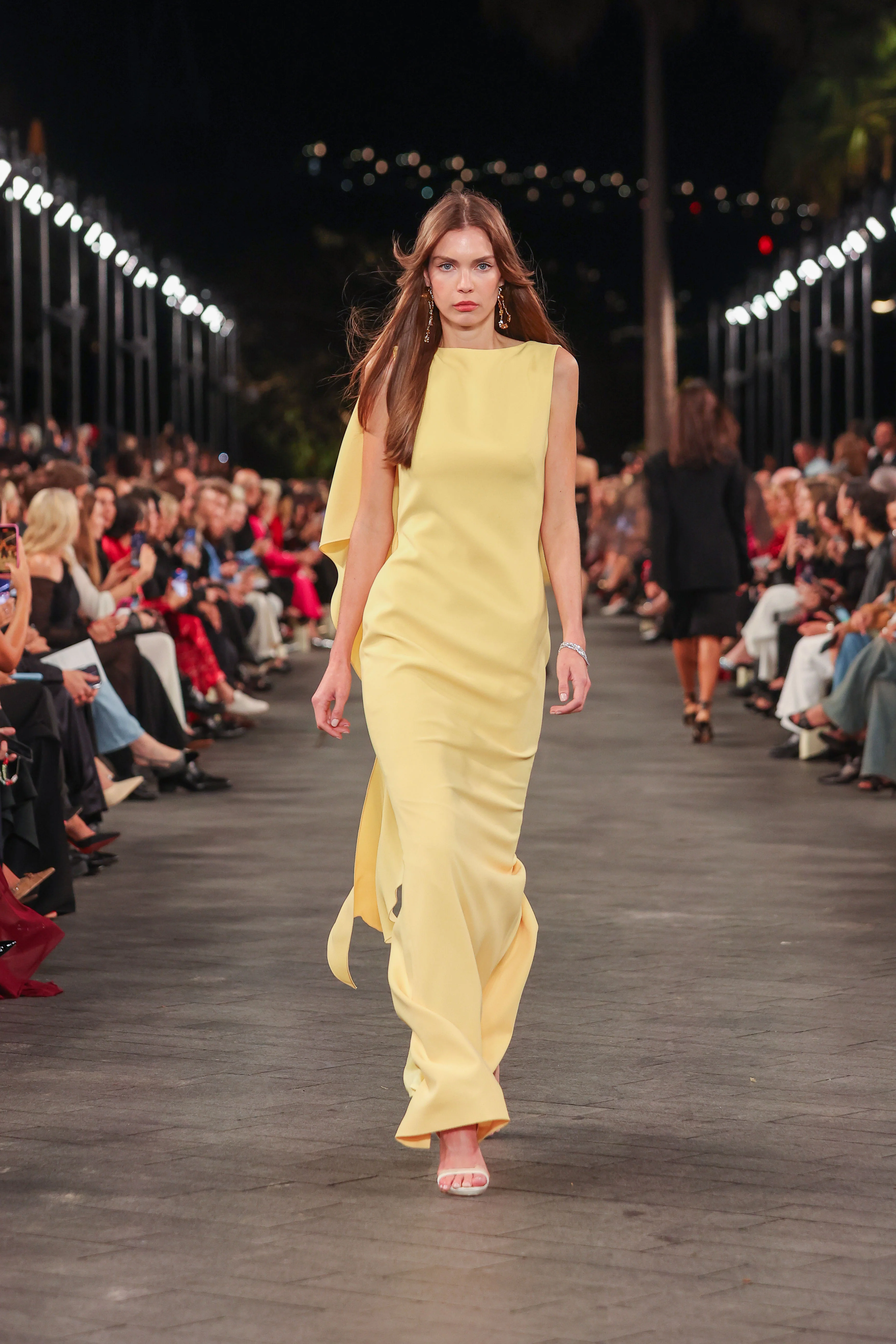 POLLEN CREPE COWL BACK GOWN - Image 6