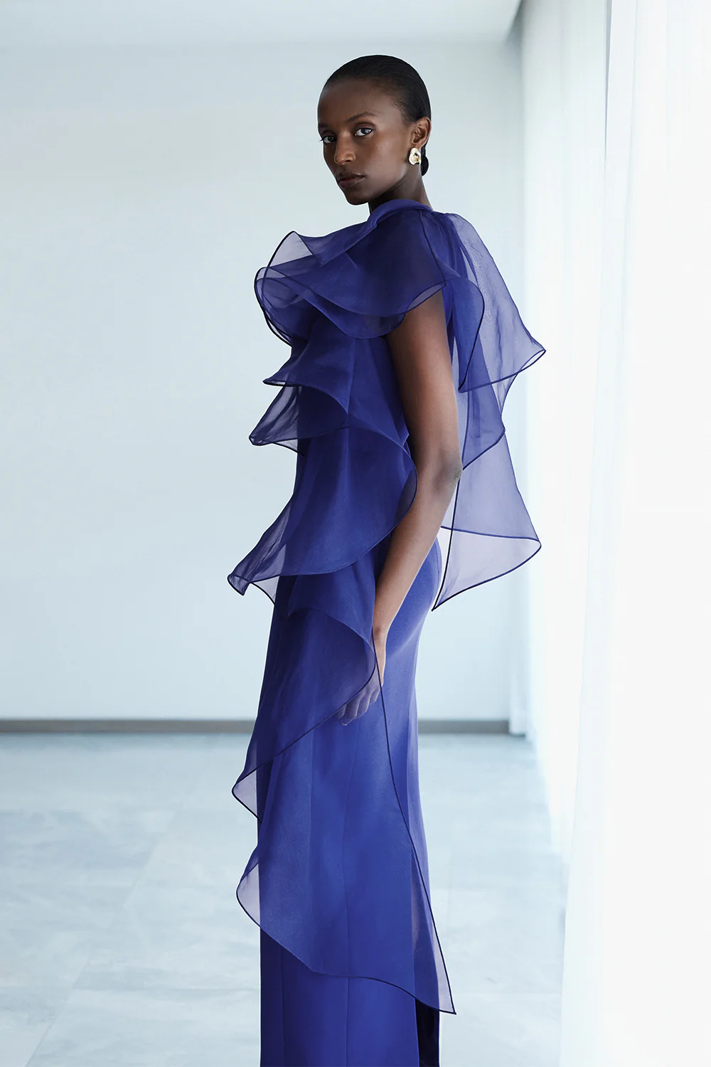 VIOLET CREPE RUFFLE SHOULDER GOWN - Image 5